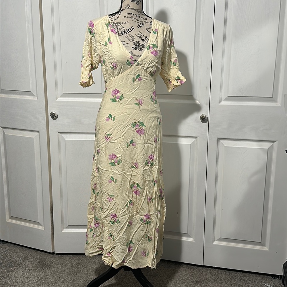Lush Pale Yellow Midi Dress
